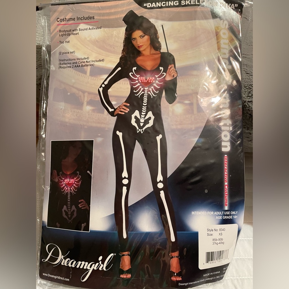 Skeleton costume